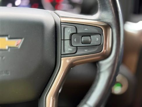 Used 2022 Chevrolet Silverado 1500 High Country w/ LPO, Dark Essentials Package image 32