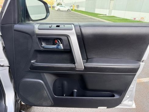 Used 2015 Toyota 4Runner SR5 Premium image 22