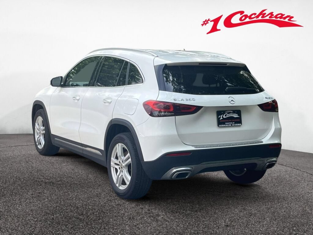 Used 2023 Mercedes-Benz GLA 250 4MATIC w/ Premium Package image 9