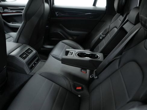 New 2026 Porsche Panamera image 30
