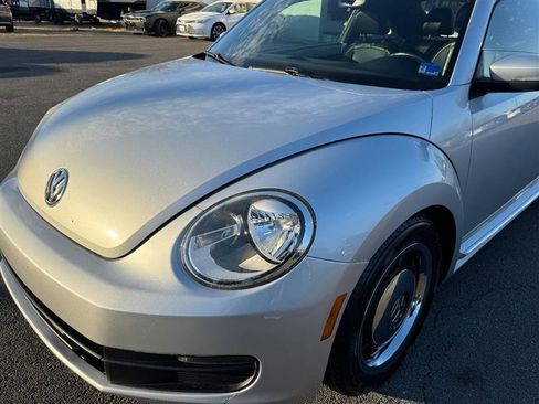 Used 2012 Volkswagen Beetle 2.5 image 8