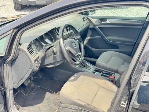 Used 2019 Volkswagen e-Golf SE w/ Driver Assistance Package FWD image 11