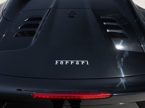 Used 2012 Ferrari 458 Spider RWD image 35
