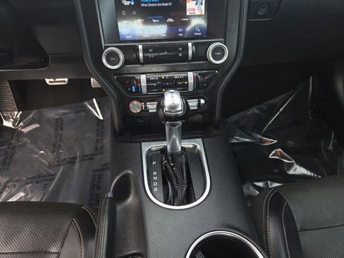 Used 2020 Ford Mustang Premium image 11