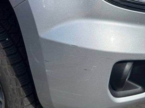 Used 2016 GMC Canyon SLE w/ All Terrain Package AWD/4WD image 18