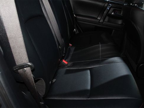 Used 2024 Toyota 4Runner TRD Off-Road Premium image 25