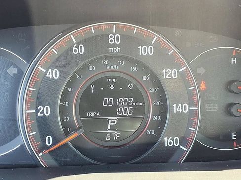 Used 2017 Honda Accord Sport image 30