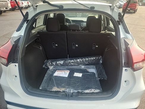 Used 2025 Nissan Kicks Play S FWD image 13