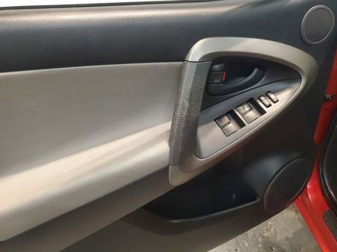 Used 2009 Toyota RAV4 4WD image 11