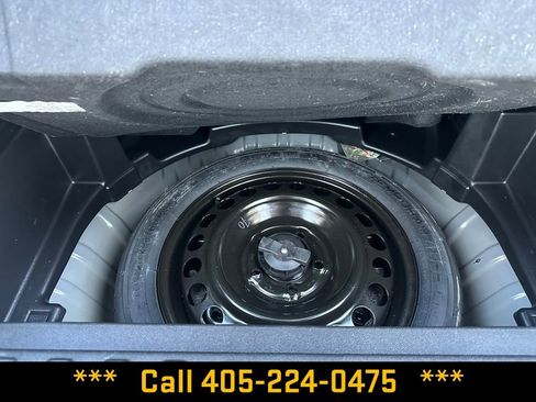 Used 2020 Chevrolet Equinox LT image 25