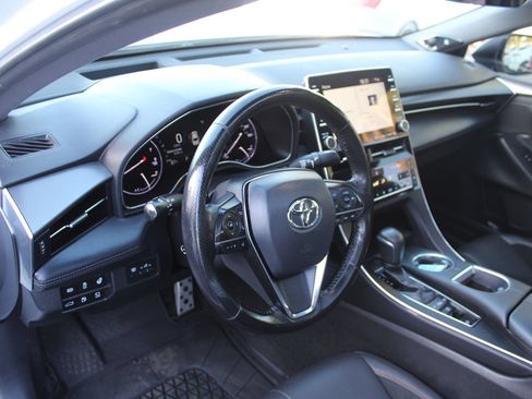 Used 2019 Toyota Avalon Touring w/ Advanced Safety Package FWD image 19