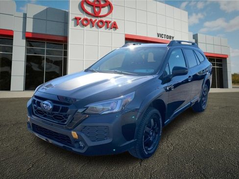 Used 2025 Subaru Outback Wilderness AWD/4WD image 7