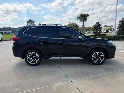 Used 2024 Subaru Forester Touring AWD/4WD image 6