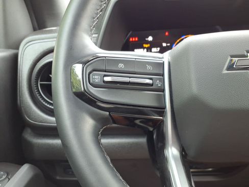 Used 2025 Chevrolet Colorado Trail Boss AWD/4WD image 22