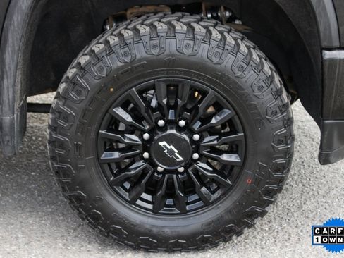 Used 2022 Chevrolet Silverado 2500 LTZ w/ LTZ Plus Package image 47