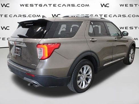 Used 2021 Ford Explorer Limited image 47