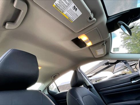 Used 2025 Nissan Altima 2.5 SV image 13