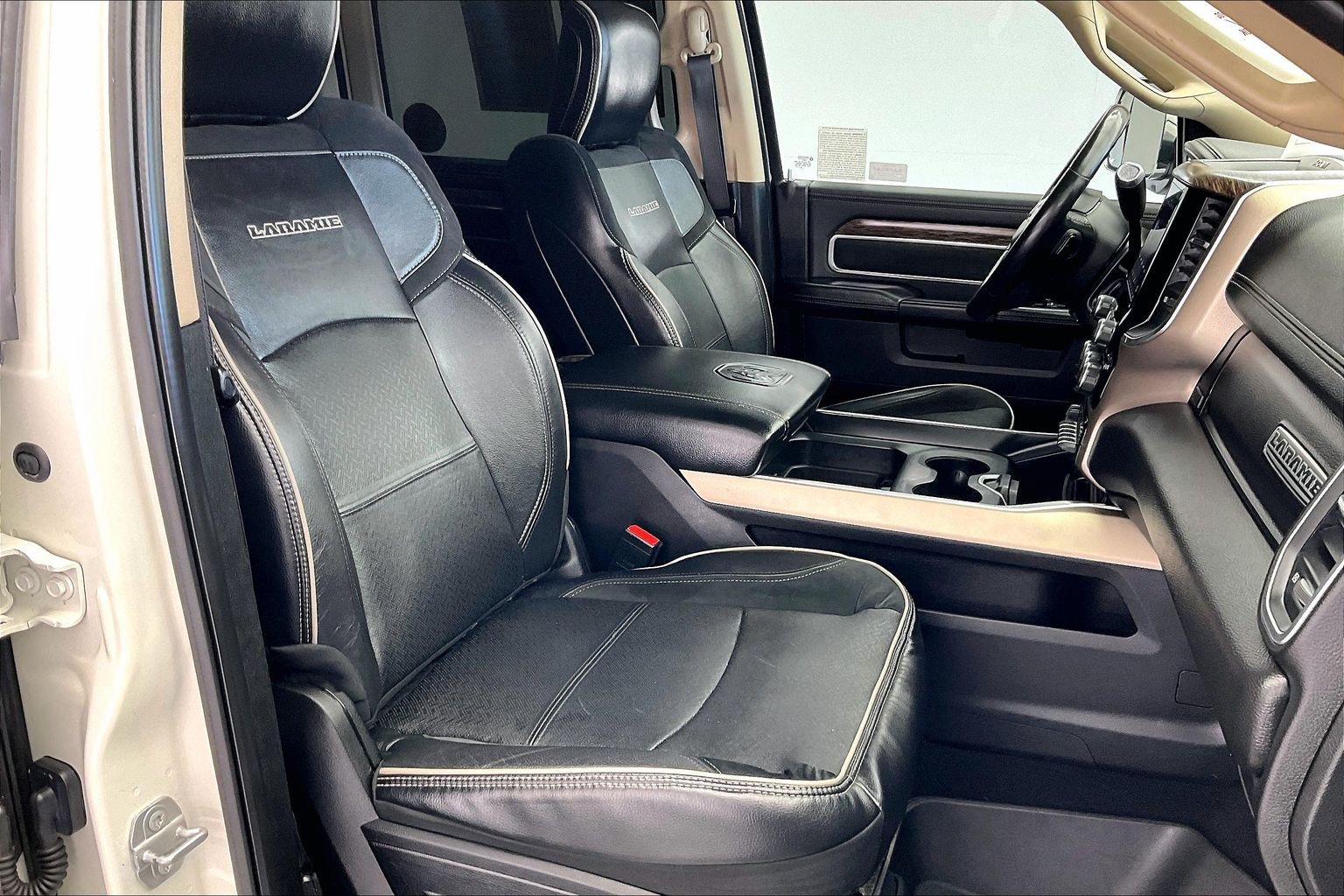 Used 2020 RAM 2500 Laramie AWD/4WD image 6