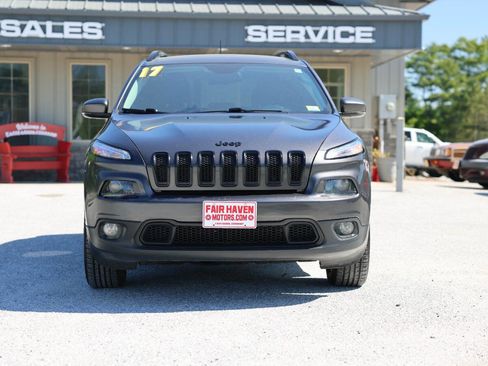 Used 2017 Jeep Cherokee High Altitude AWD/4WD image 8