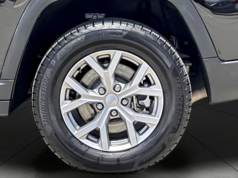 Used 2022 Jeep Grand Cherokee L Limited AWD/4WD image 27