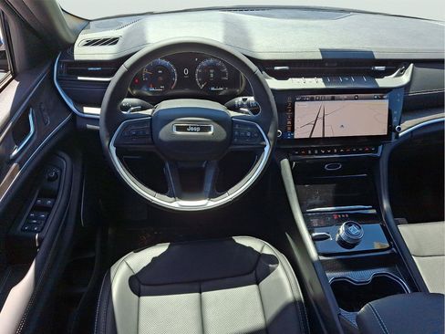 New 2026 Jeep Grand Cherokee L Limited AWD/4WD image 6