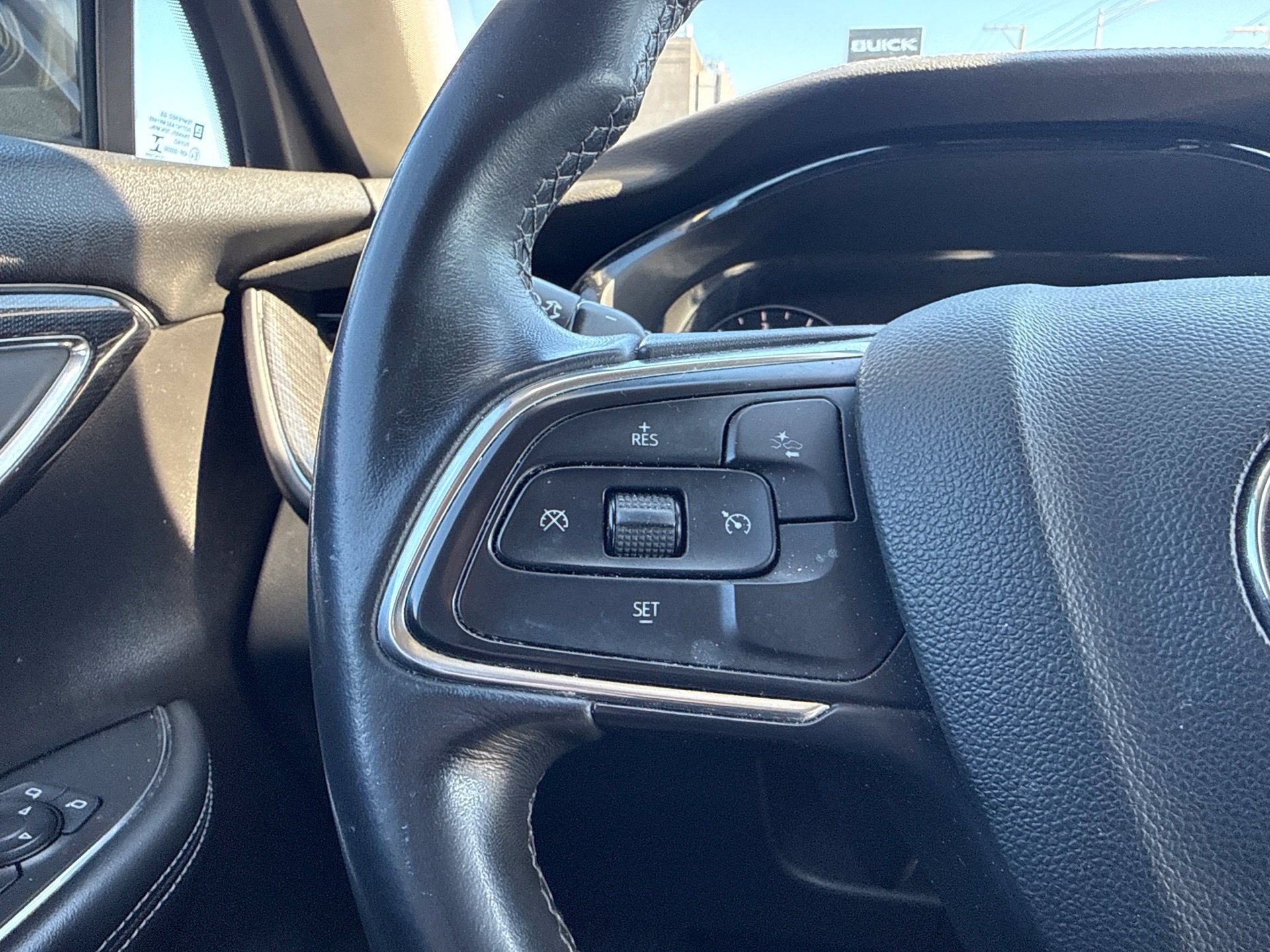 Used 2022 Buick Envision Preferred w/ Safety Package FWD image 16