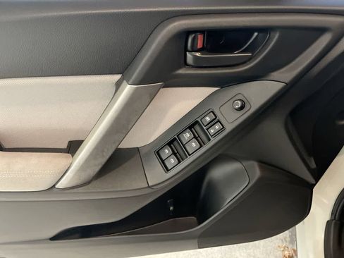 Used 2015 Subaru Forester 2.5i Premium w/ All-Weather Package image 13