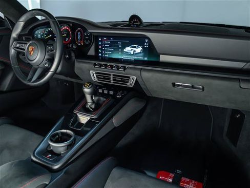 Certified 2022 Porsche 911 GT3 RWD image 19