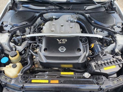 Used 2004 Nissan 350Z Touring w/ Aerodynamics Pkg RWD image 23