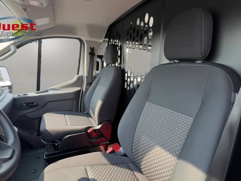 Used 2025 Ford Transit 250 Low Roof w/ Exterior Upgrade Package RWD image 28