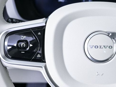 New 2026 Volvo XC60 B5 Ultra w/ Climate Package AWD/4WD image 10