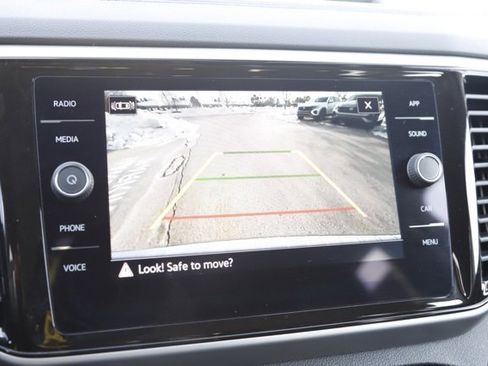 Used 2023 Volkswagen Atlas SE w/ Black Wheel Package image 30