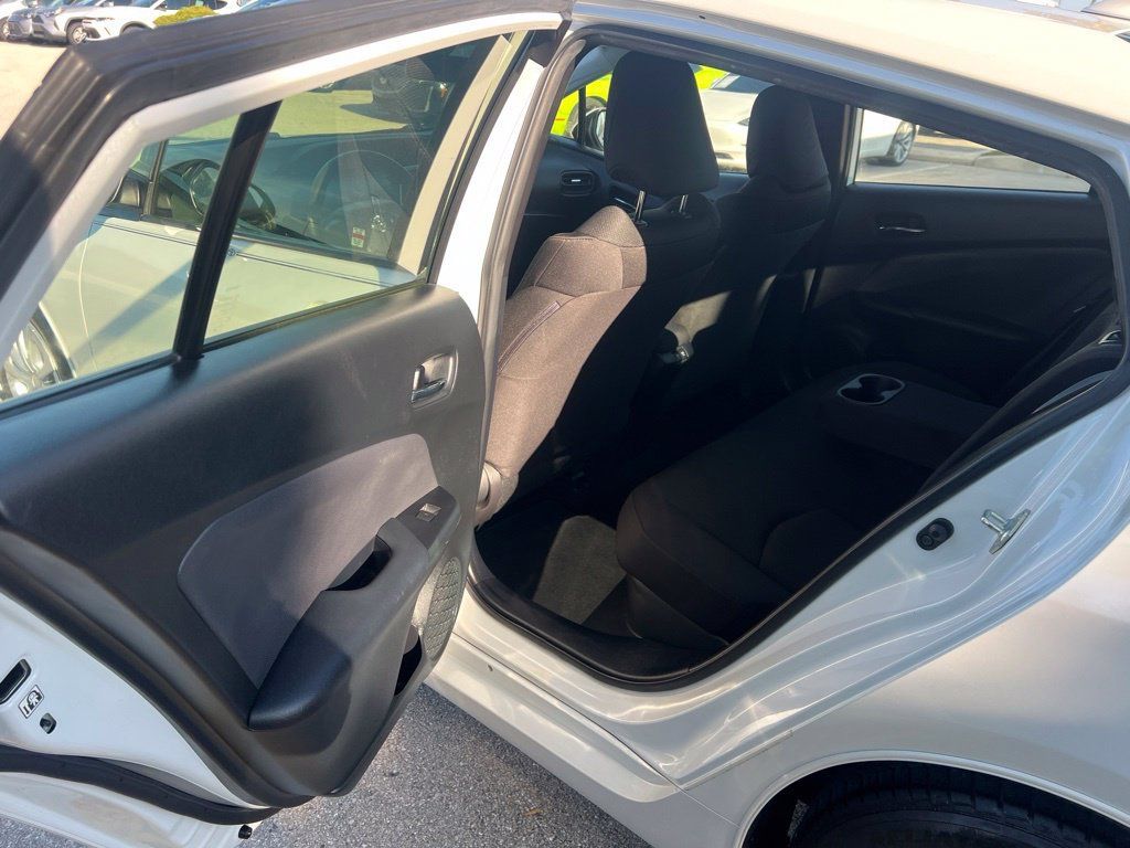 Used 2021 Toyota Prius L Eco FWD image 30