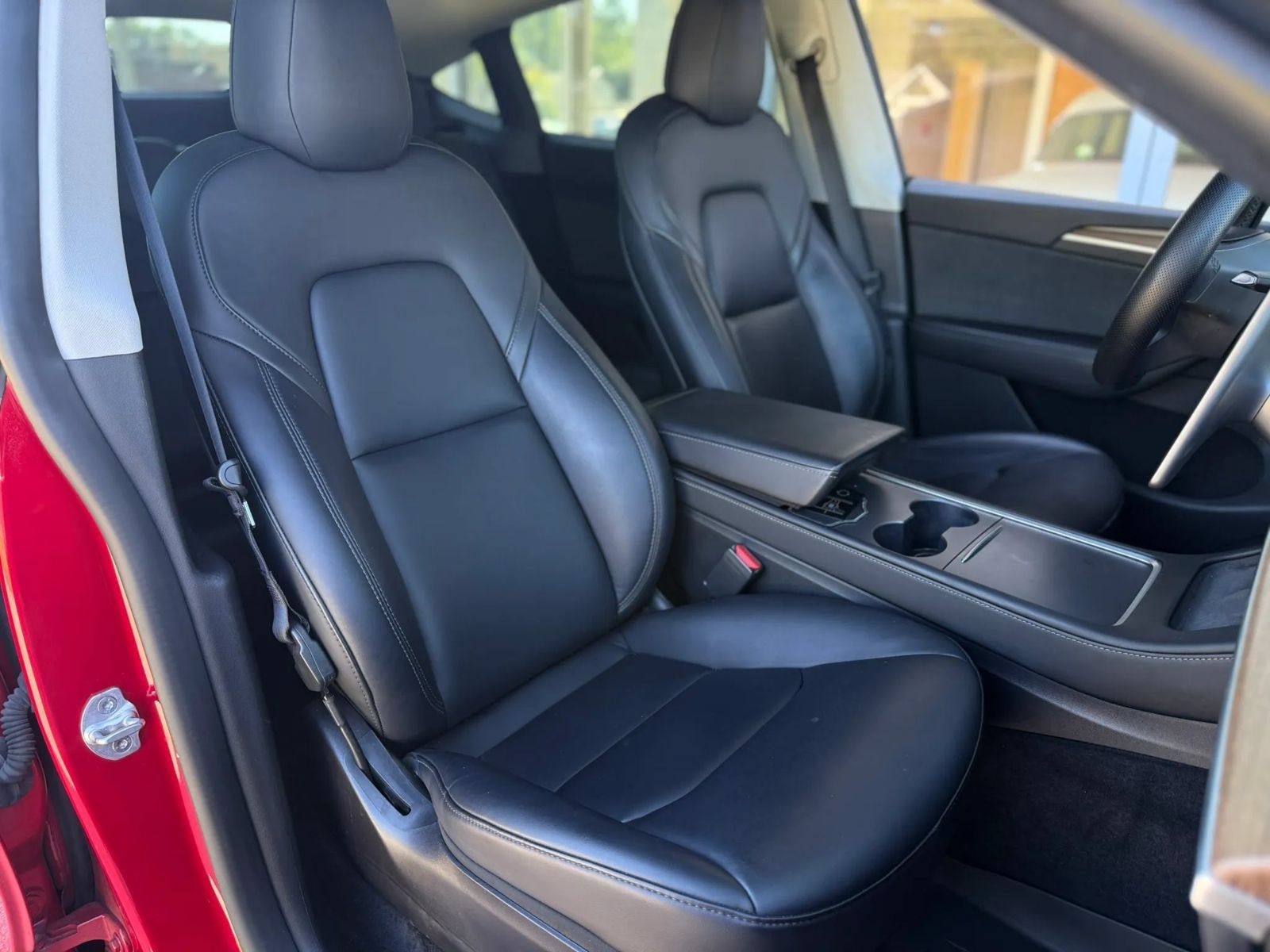 Used 2023 Tesla Model Y AWD image 11