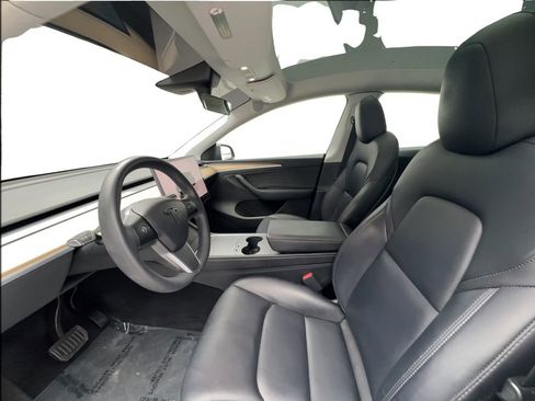 Used 2023 Tesla Model Y Long Range AWD/4WD image 18