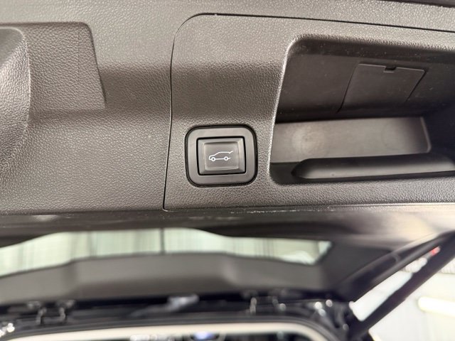Used 2019 GMC Acadia SLT AWD/4WD image 18