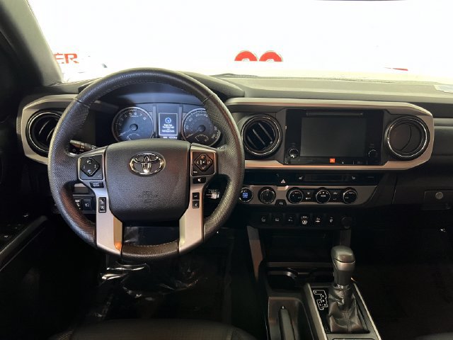 Used 2018 Toyota Tacoma Limited AWD/4WD image 13