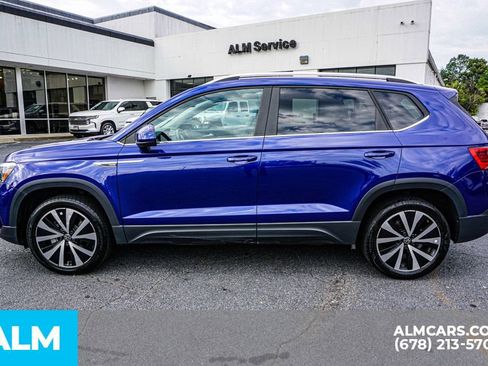 Used 2024 Volkswagen Taos SE image 6