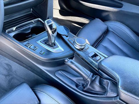 Used 2018 BMW 430i Convertible image 13