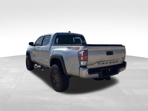 Used 2022 Toyota Tacoma TRD Off-Road w/ TRD Premium Off Road Package image 7