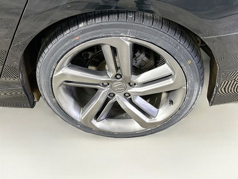 Used 2019 Honda Accord Sport image 11