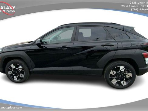 Used 2024 Hyundai Kona SEL AWD/4WD image 8
