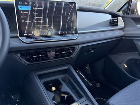 New 2026 Volkswagen Tiguan SE image 13