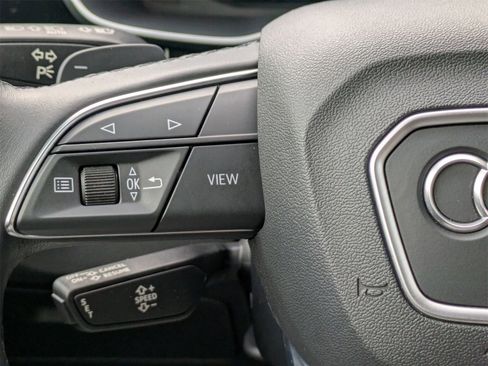 Used 2023 Audi Q3 2.0T Premium w/ Convenience Package image 10