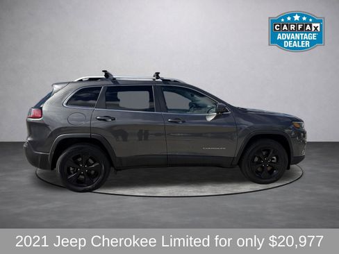 Used 2021 Jeep Cherokee Limited image 2