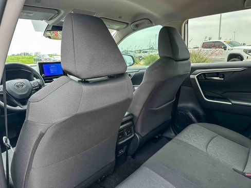 Certified 2024 Toyota RAV4 XLE FWD image 17