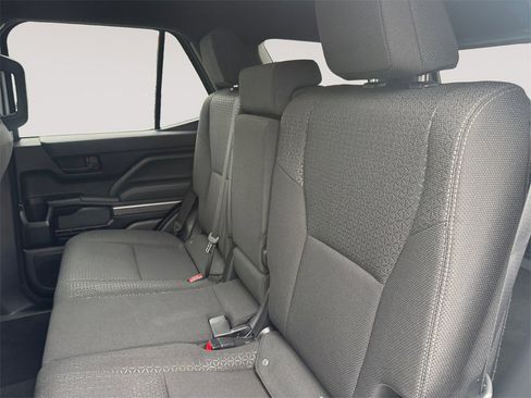 Used 2025 Toyota 4Runner SR5 image 13