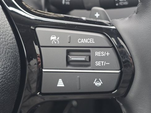 New 2025 Honda Pilot Touring image 33