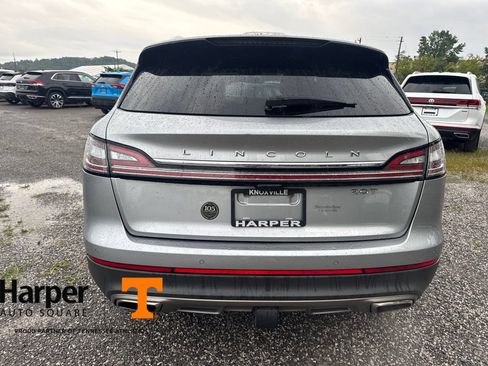 Used 2020 Lincoln Nautilus Reserve FWD image 4