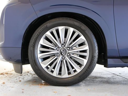 Certified 2025 INFINITI QX80 Sensory image 48